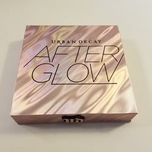 Urban Decay After Glow highlighter pallette